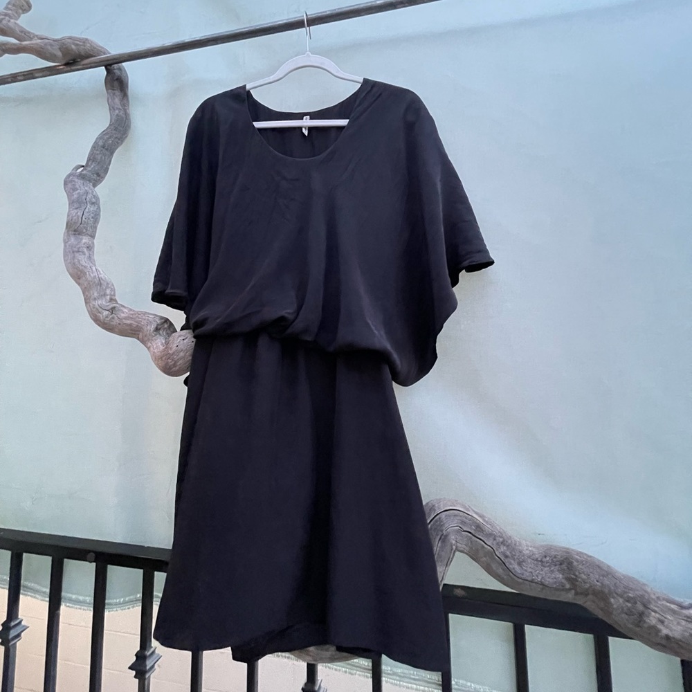 100%Silk drapey elegantly flirty midi dress by Kate and Kass